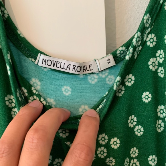 Nora dress in green daisy SOLD - Picture 2 of 5